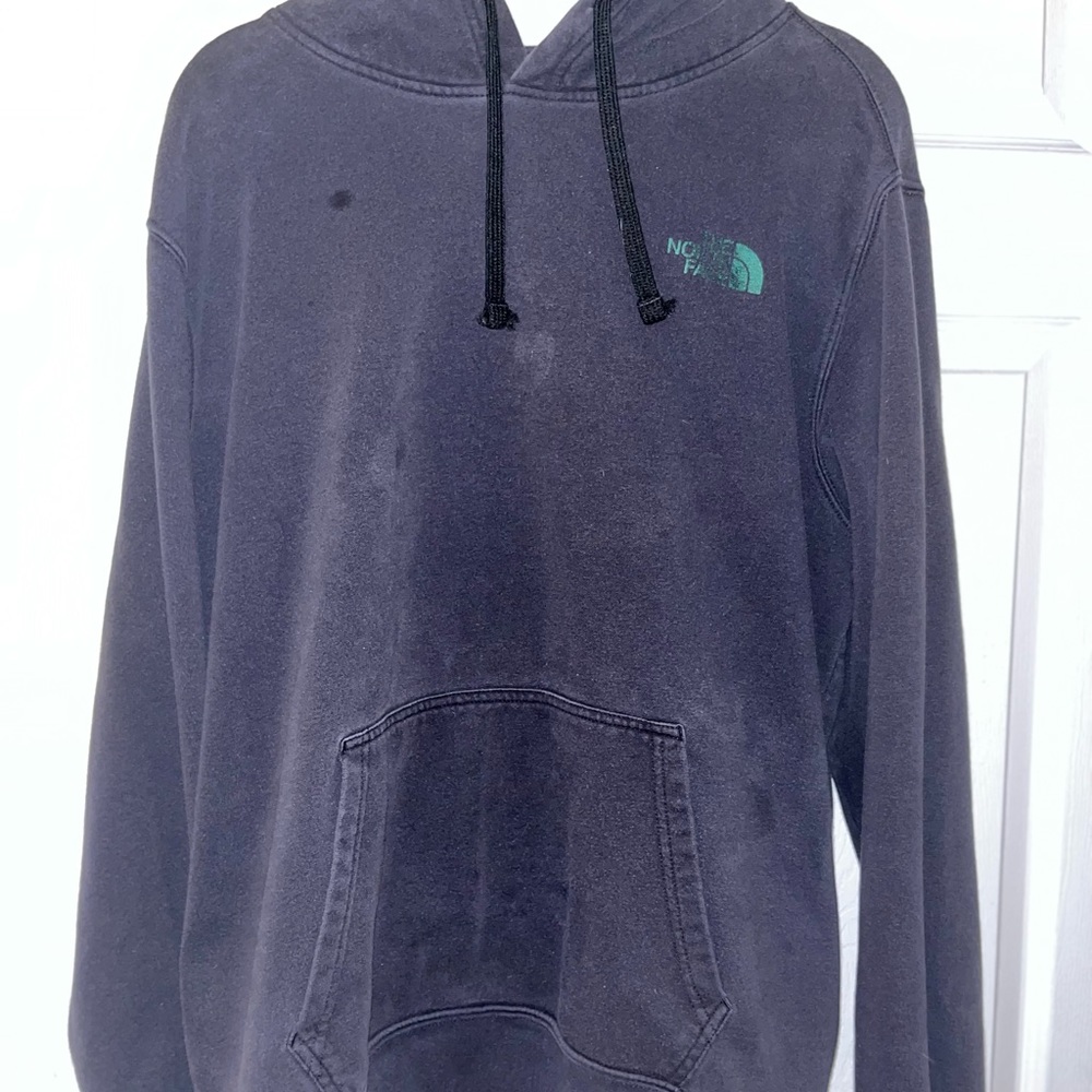 Black north face hoodie